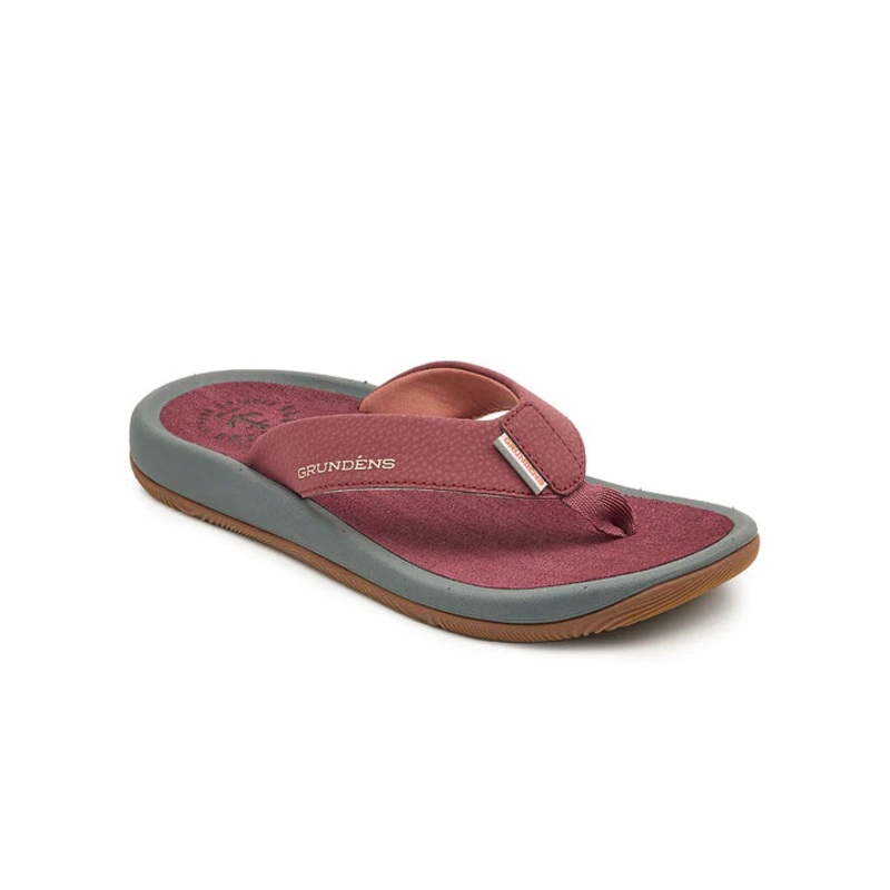Grundens Women’s Deck-Mate 3-Point Sandal (Light Mahogany) Size 8