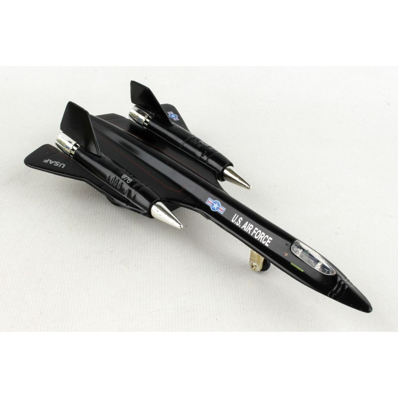 SR-71 BLACKBIRD PULLBACK