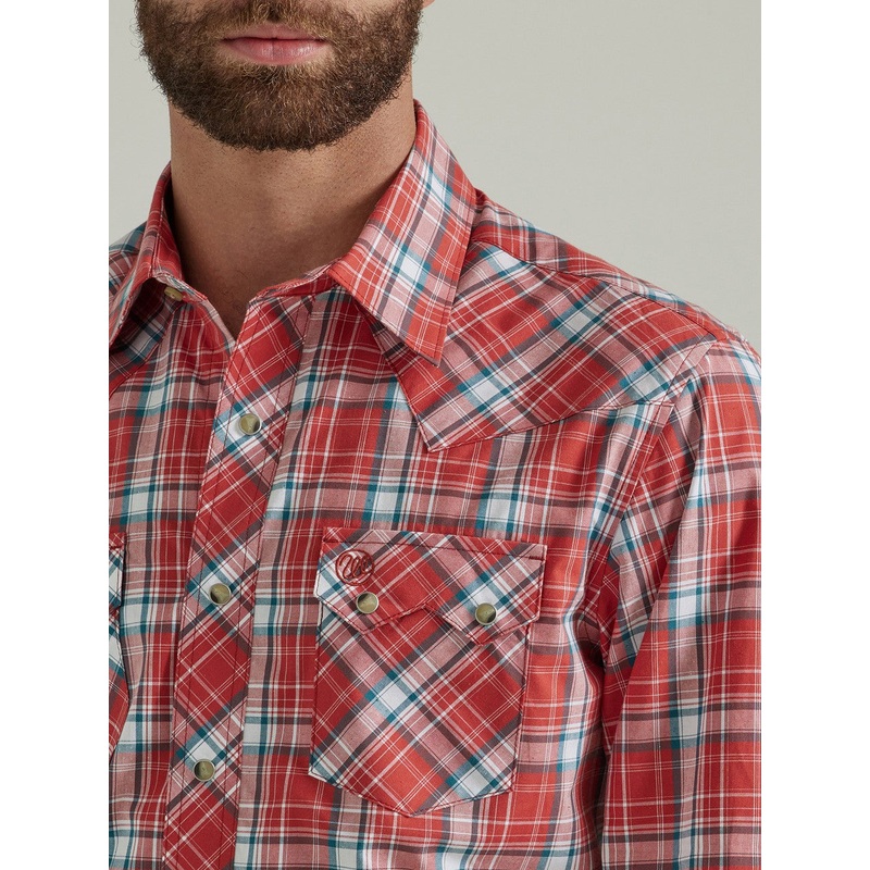 Wrangler Mens XLT Retro Core Plaid Snap Shirt – Red