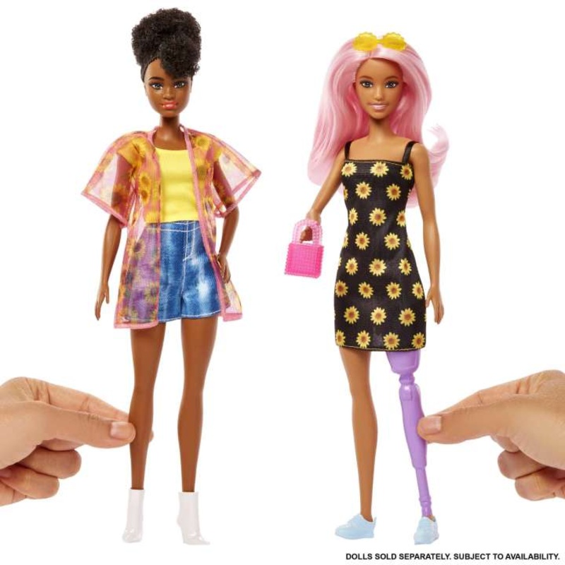 Barbie Fashion Pack 4 – 2 Outfits & 2 Accessories