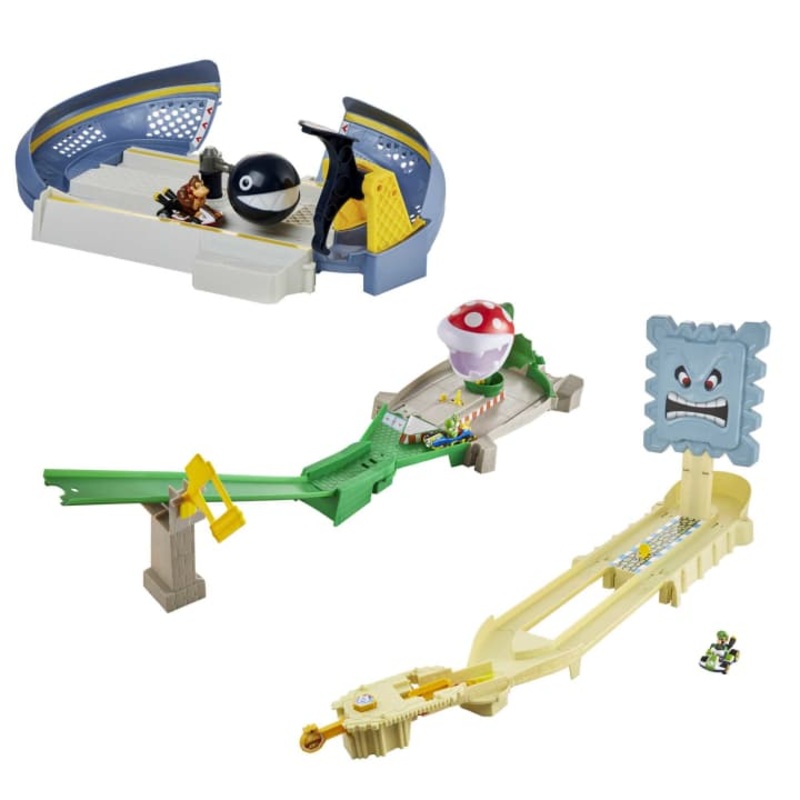 Hot Wheels Mario Kart Nemesis Track Set